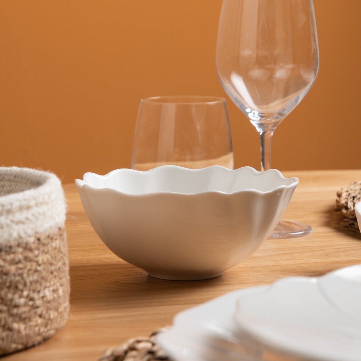 Plat ovale Dahlia 38x21 cm blanc, TABLE PASSION