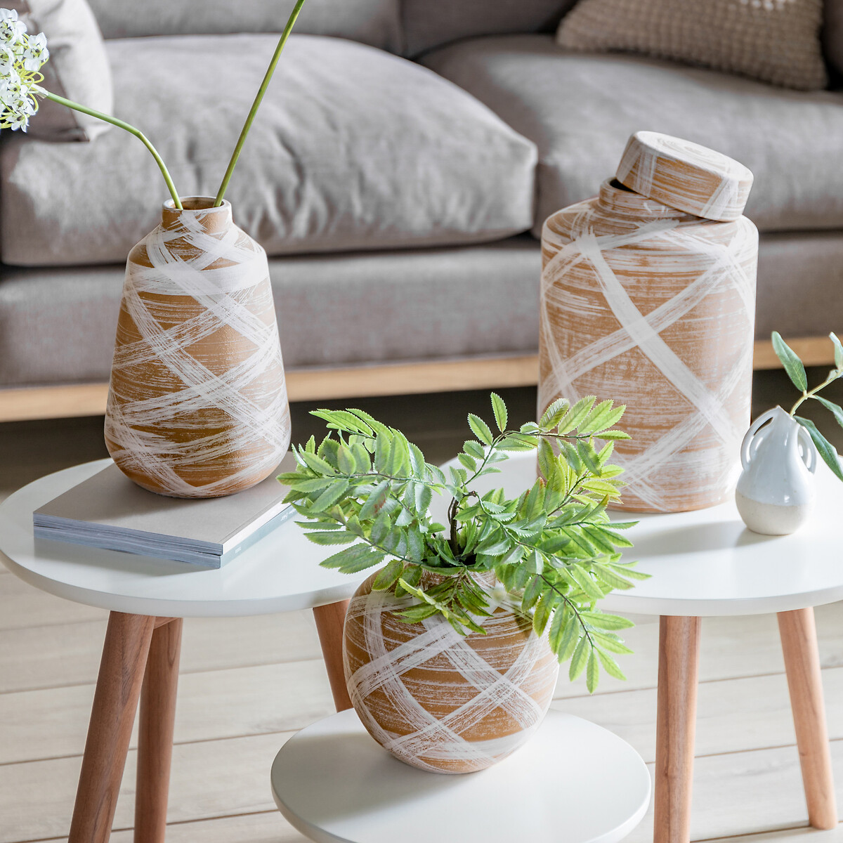 19cm Ovid Hand Painted Stoneware Vase brown              , ÉDITÉ