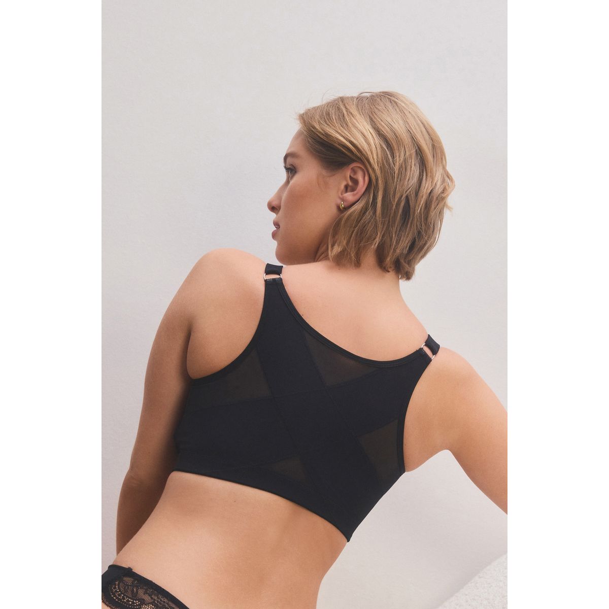 Soutien-gorge avec fermoir devant et dos noir, NEXT