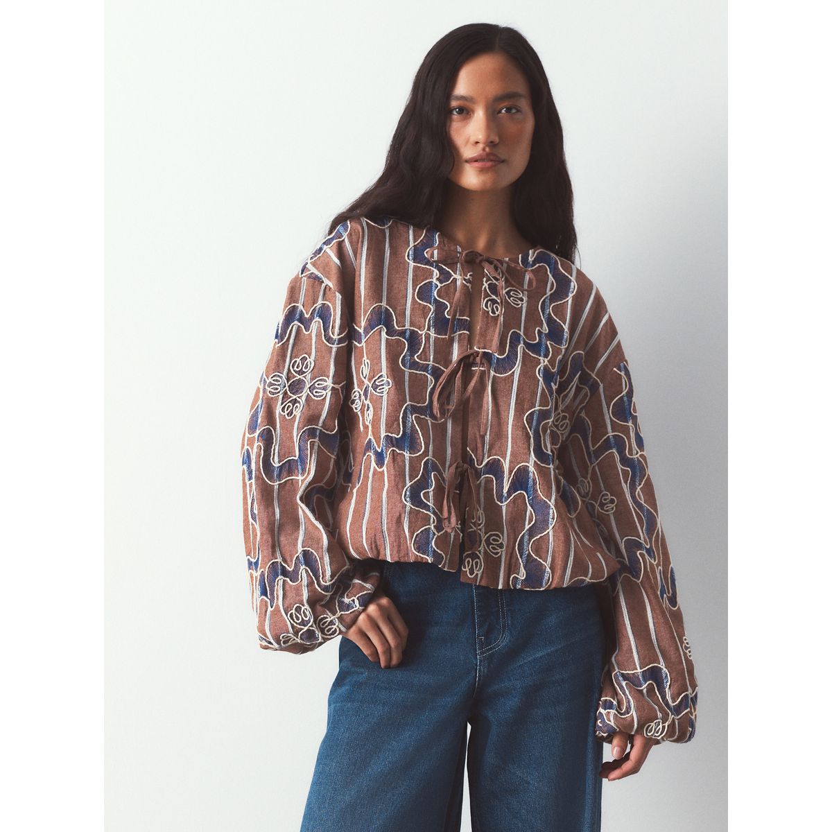 Blouson aviateur brodé en dentelle cornelli rayure neutre, NEXT