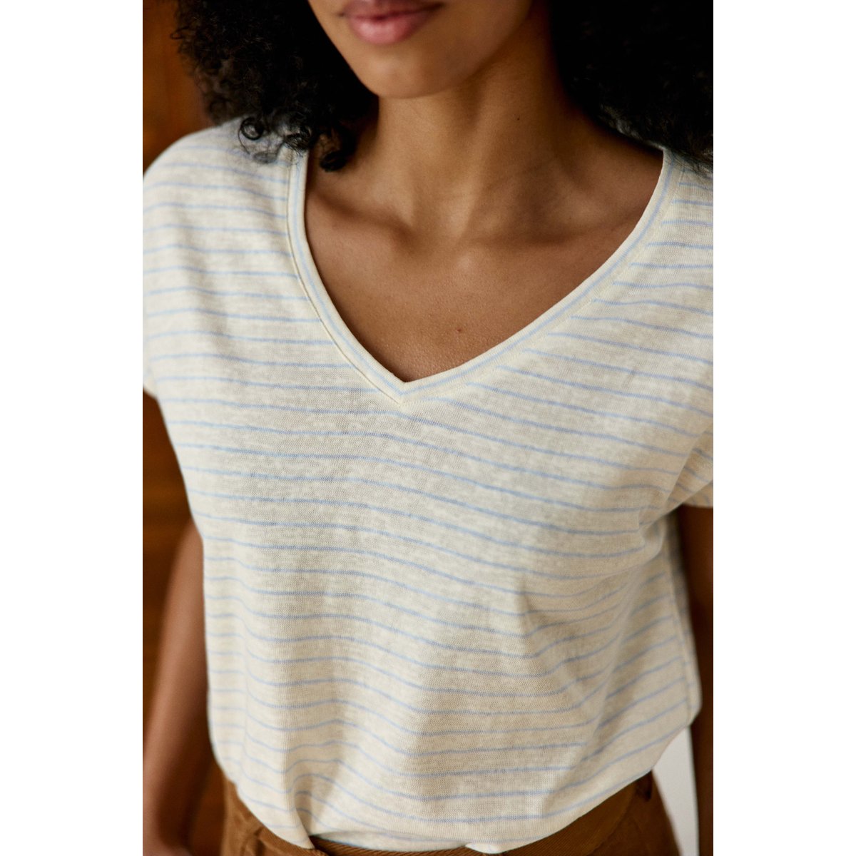 T-shirt manches courtes col v imprimé à rayures MARCELINA 21-ecru/ciel, LA PETITE ETOILE