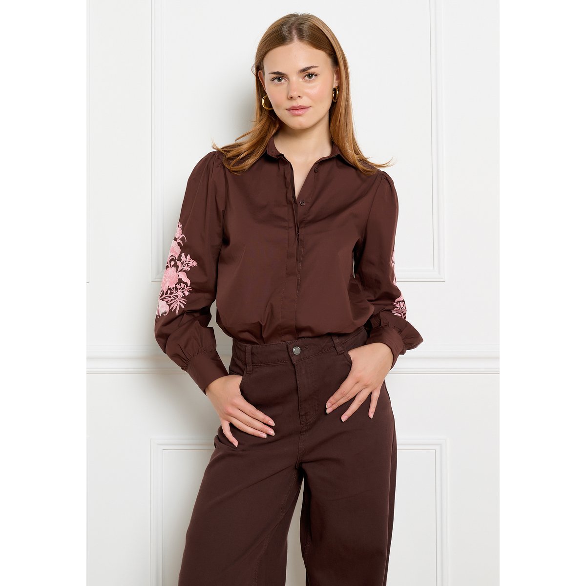 Chemise à manches brodées brun fonce chocolate, LOLALIZA