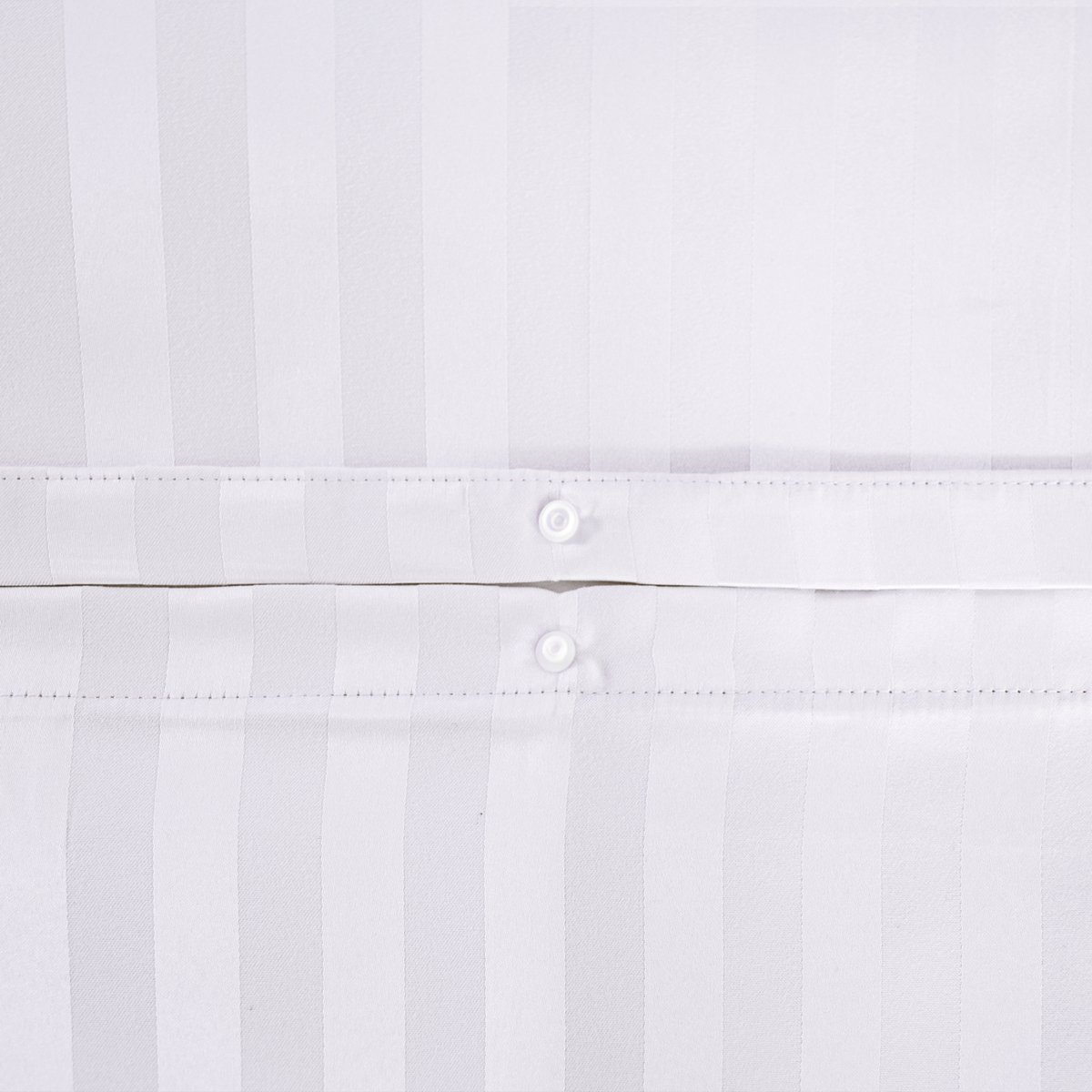 Parure de lit 3 pièces satin à fines rayures housse + taies blanc, COTE DECO
