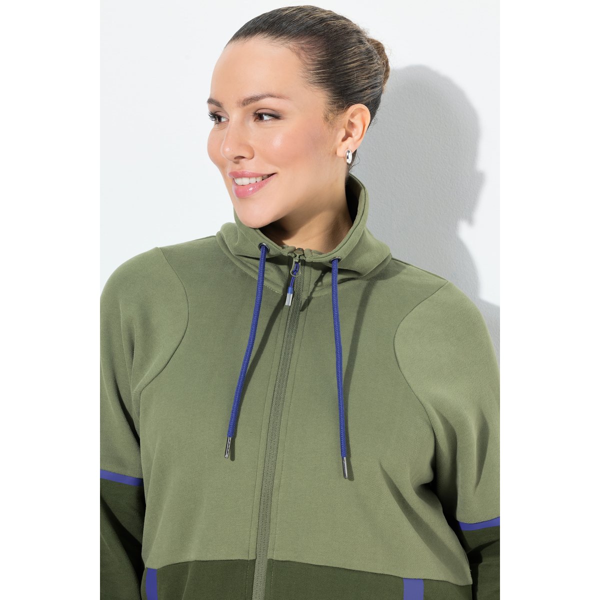 Veste en molleton bicolore à col montant vert olive, ULLA POPKEN