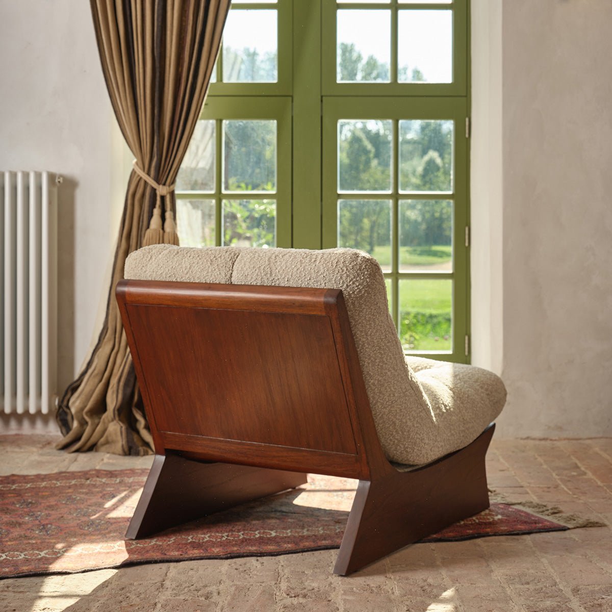 Fauteuil en mindi massif et tissu bouclette  LUCIEN taupe chiné, BERAH GETAH