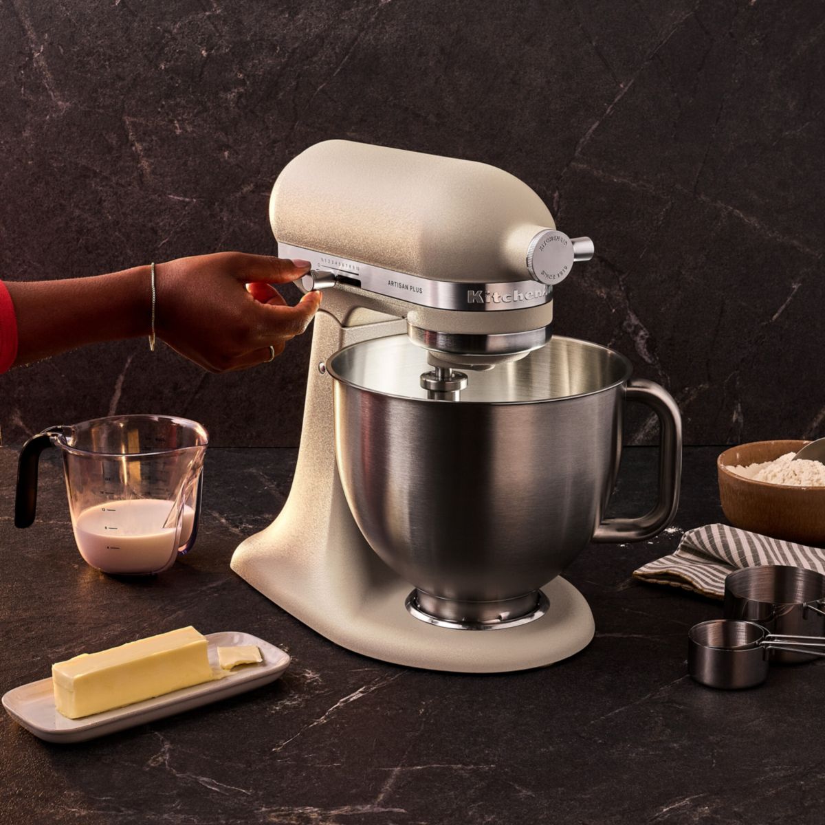 Robot pâtissier Artisan+Avoine 5KSM50PKVEOC couleur unique, KITCHENAID