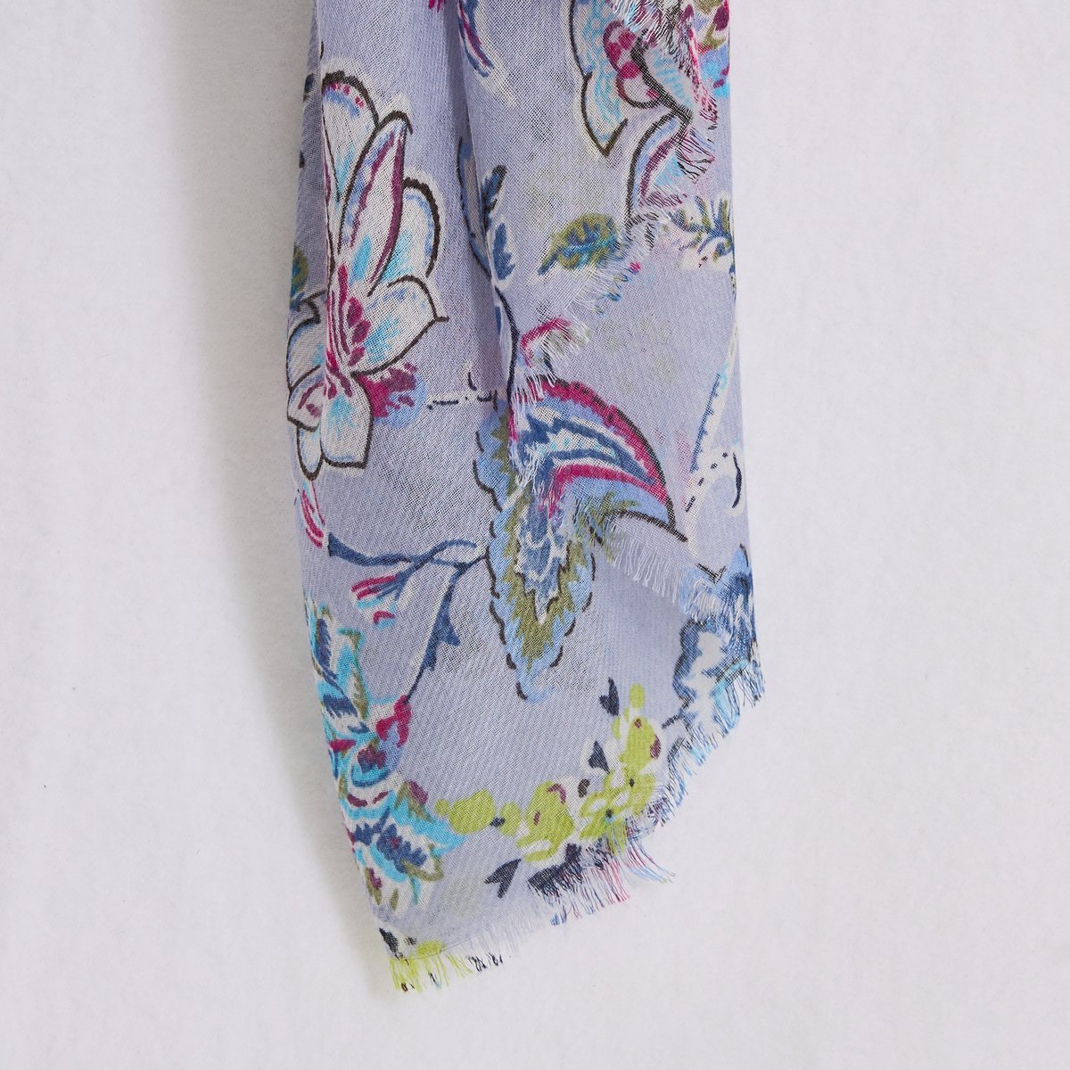 Etole longue motif floral bleu, GRAIN DE MALICE