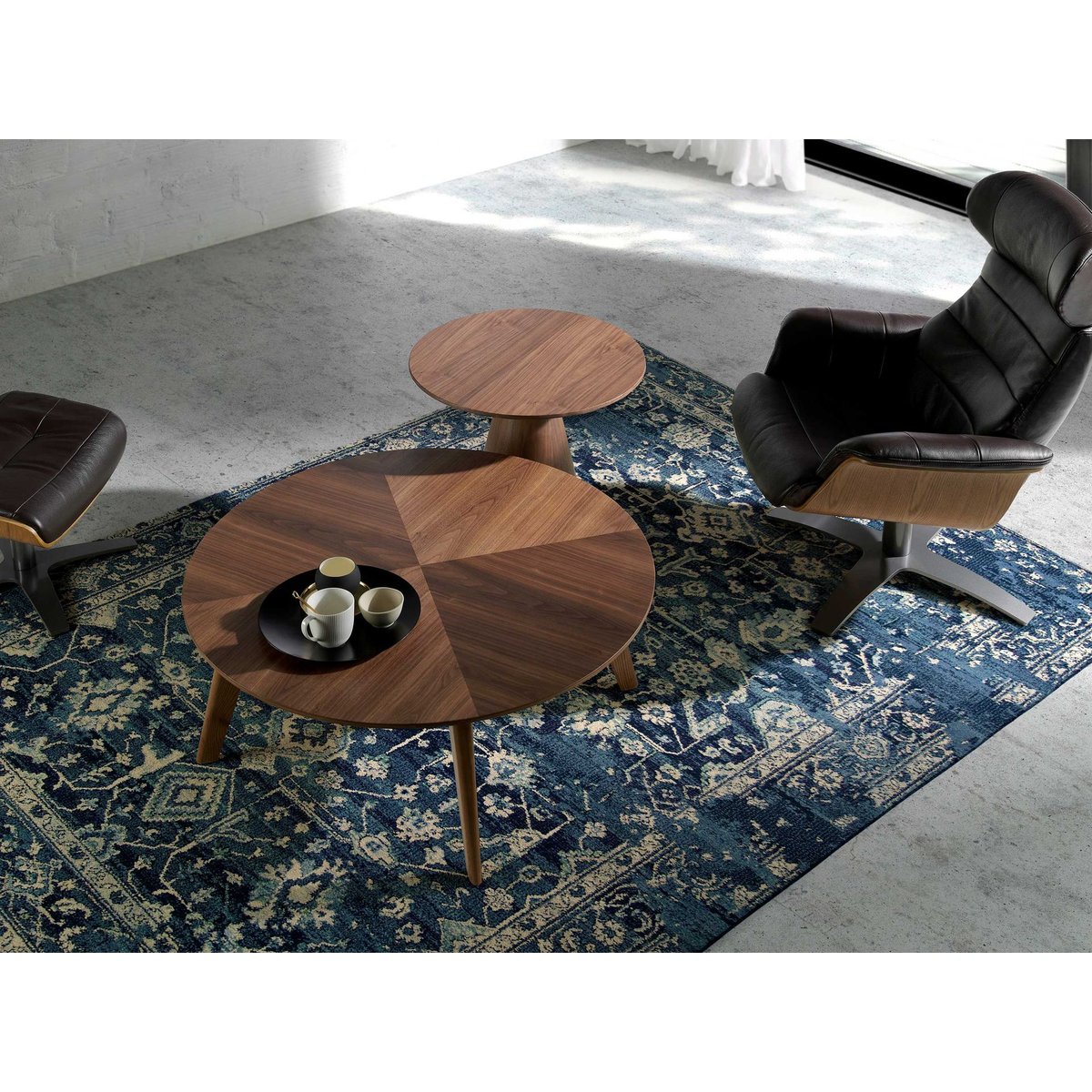 Repose pieds en cuir marron | noyer | gris foncé, ANGEL CERDA