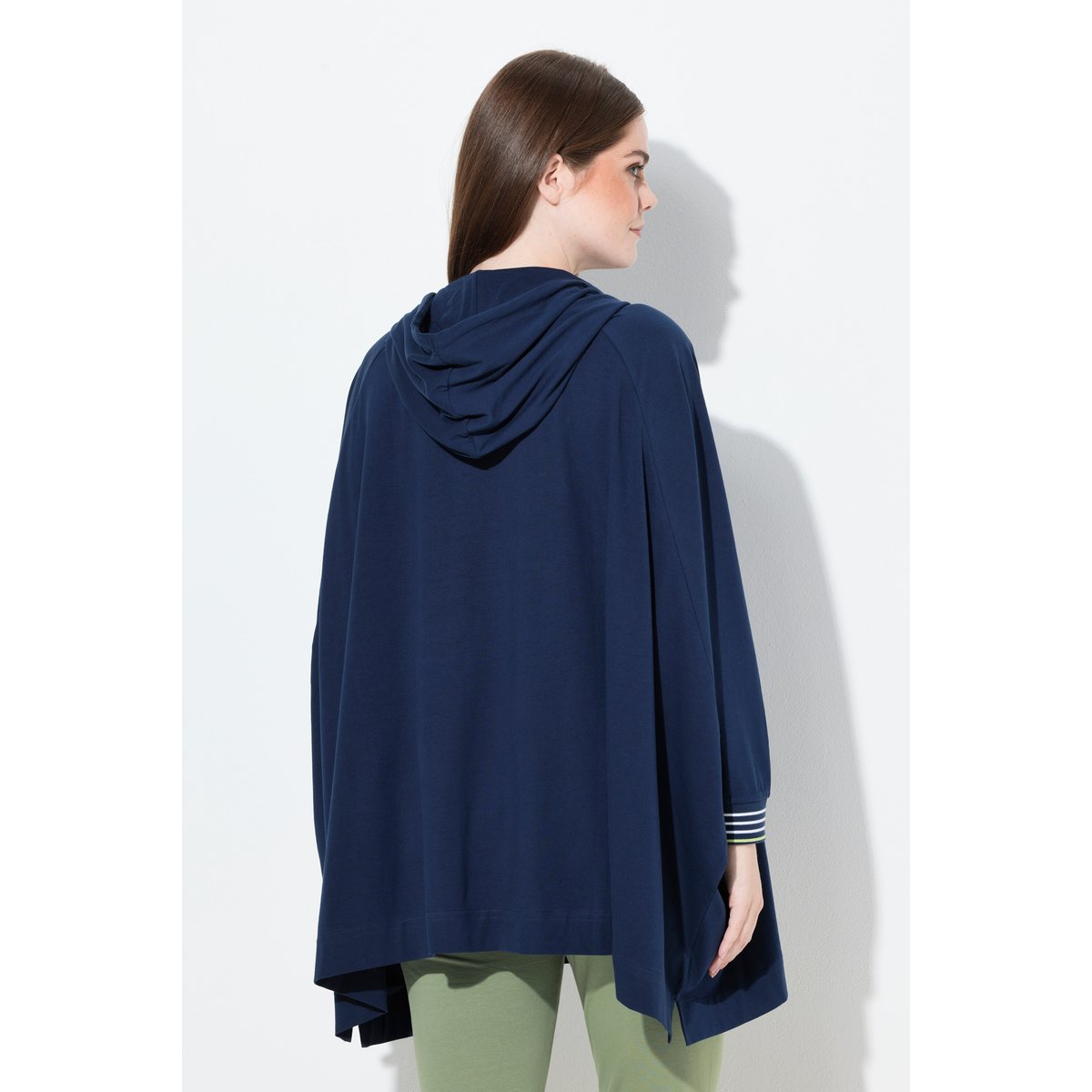 Poncho d'intérieur oversize bleu nuit, ULLA POPKEN