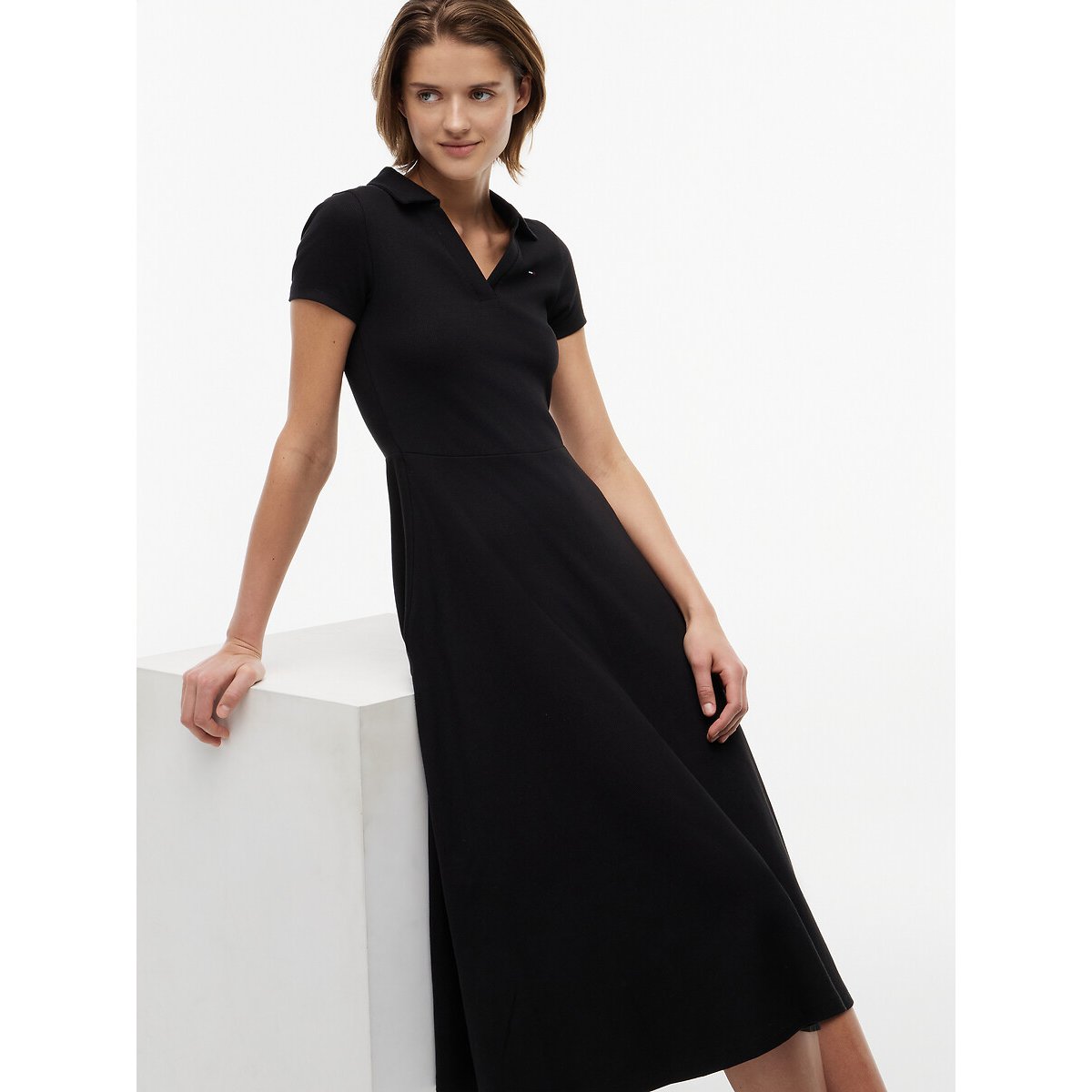 Vestido polo de largo medio negro, TOMMY JEANS