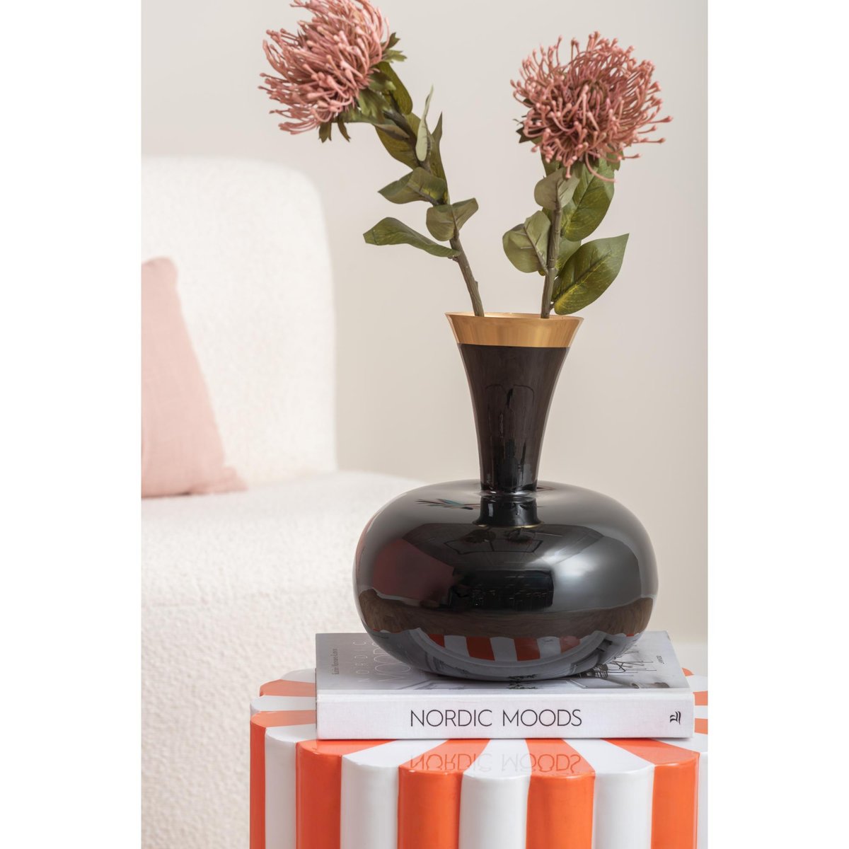 Vase Le fer YARA GROOT noir, PRESENT TIME
