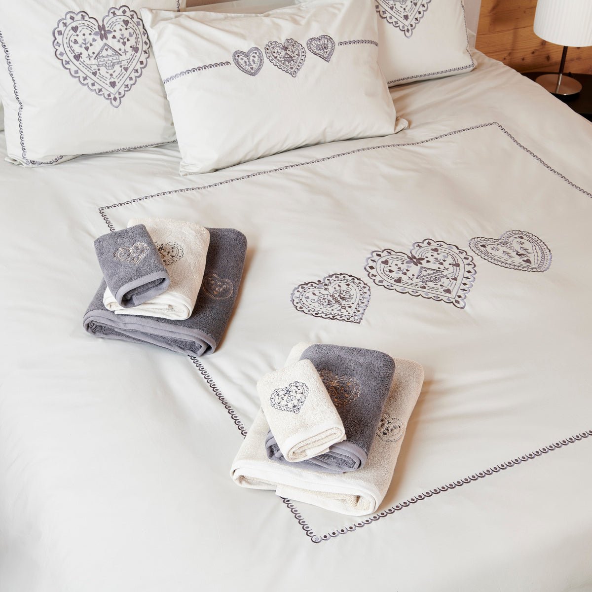 Gant de toilette en Coton 600g/m² - NUIT AU CHALET anthracite, TRADITION DES VOSGES