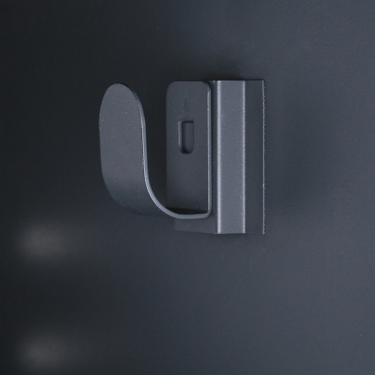 Armoire/Vestiaire 6 portes métal acier, chêne Hiba gris anthracite, LA REDOUTE INTERIEURS