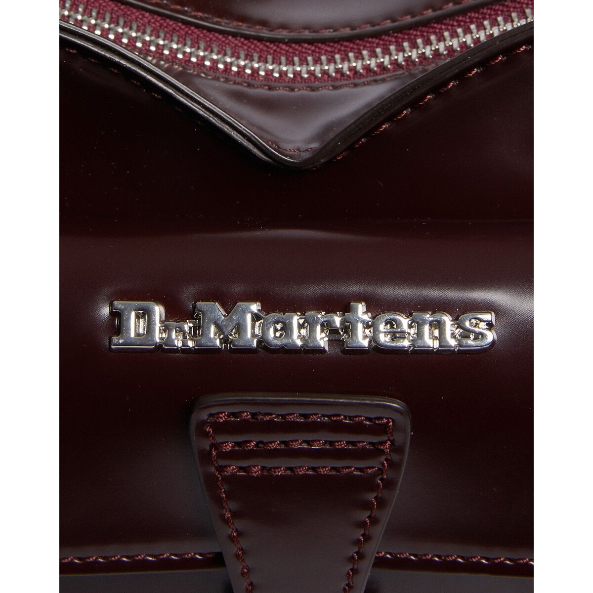 Sac à dos en forme de cœur rouge foncé, DR. MARTENS