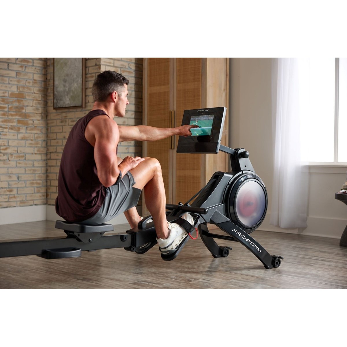 Rameur Carbon Pro10 / Écran 10'' tactile HD noir, PROFORM FITNESS