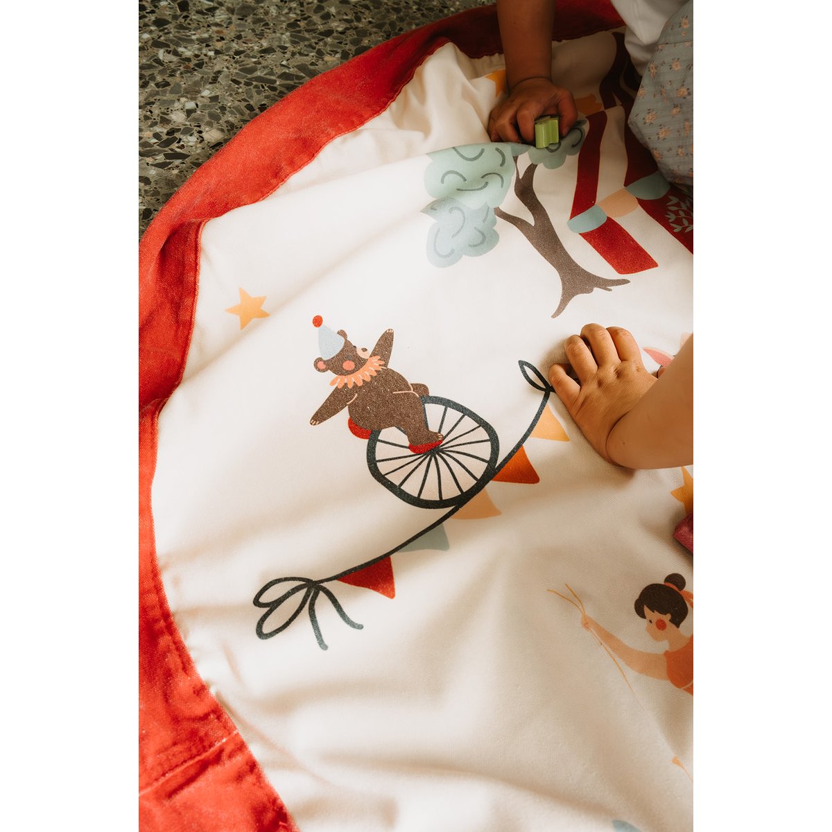 play&go - tapis de jeu & sac à jouets - circus multicolor, PLAY ET GO