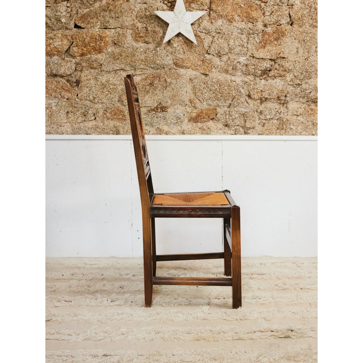 Paire de chaises bretonnes Claude N°1343 - Bon état bois foncé, DEBONGOUT