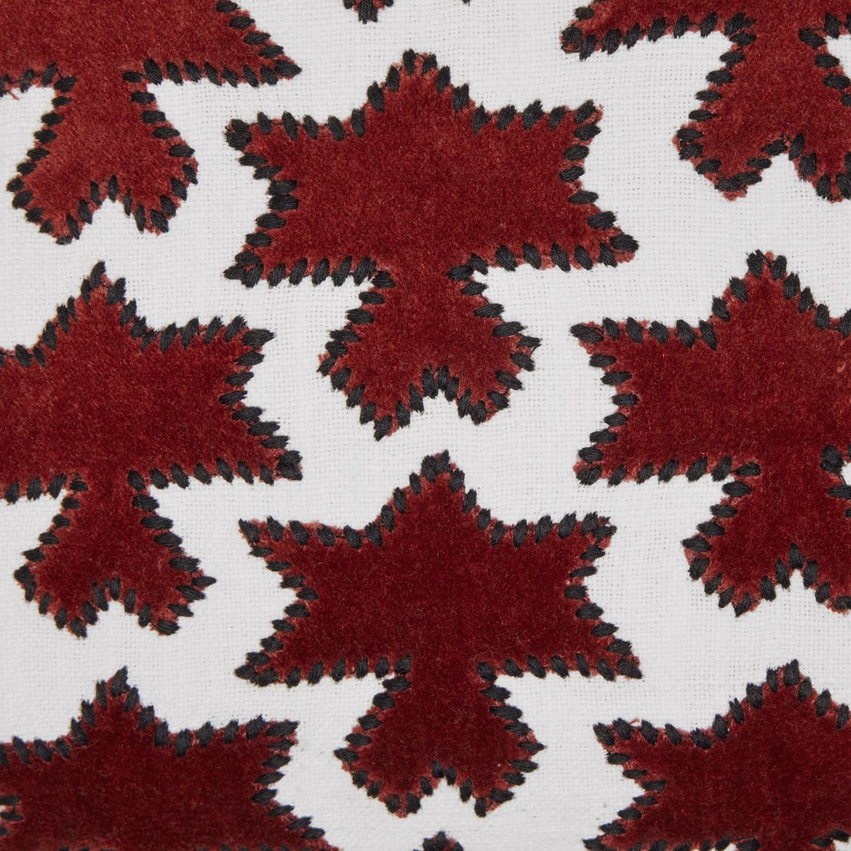 housse de coussin en Velours de coton appliqués et point lancé noir KAKTUS rouge sangria, MADURA