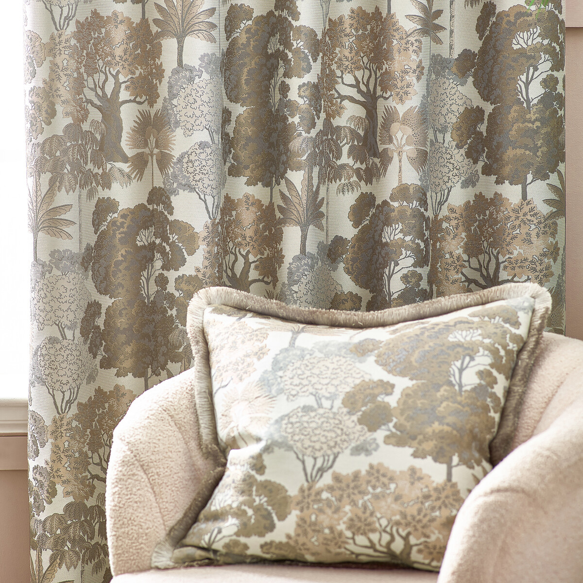 Woodlands Floral Jacquard Eyelet Curtains natural, WYLDER