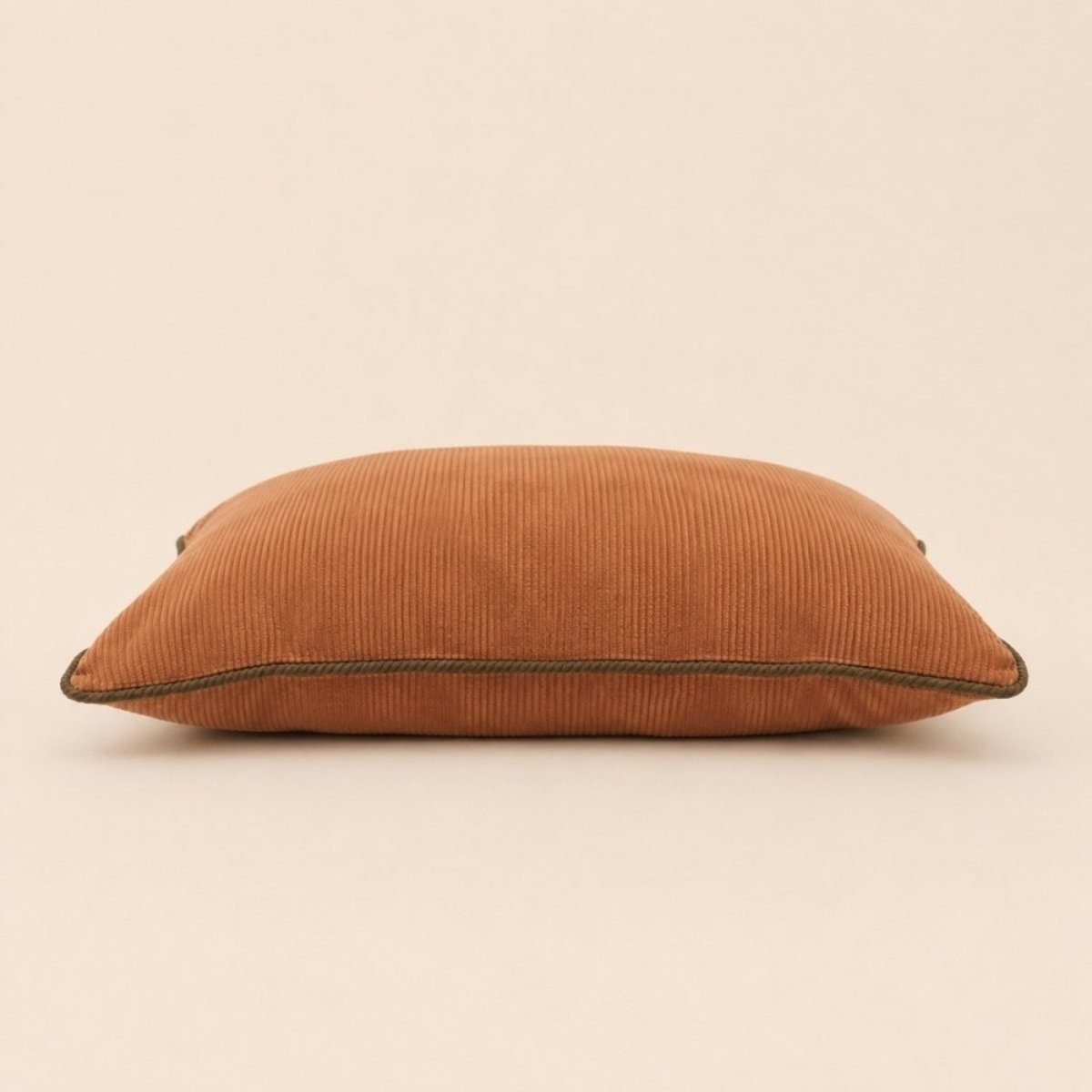 Lot de 2 housses de coussin 35x60cm en velours marron, ORNAMI
