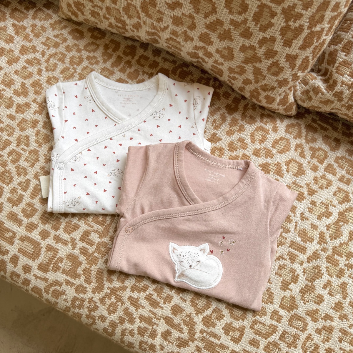 Lot de 2 bodies bébé manches longues ouverture croisée Doucette rose, PETIT BEGUIN