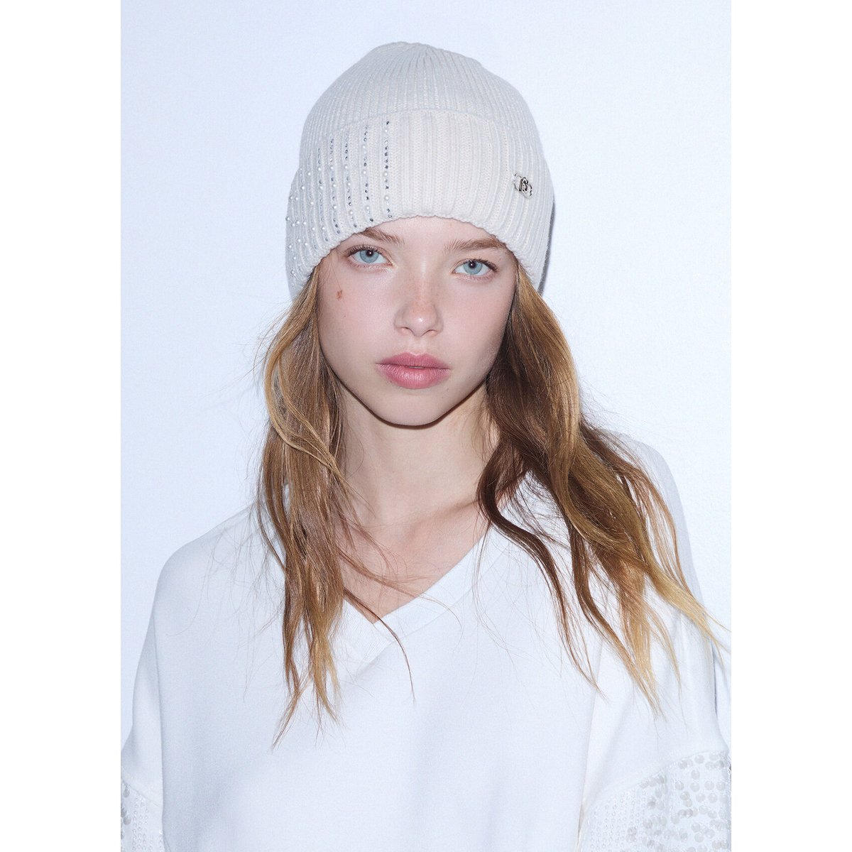 Chapeau en maille avec ornements beurre, LIU JO