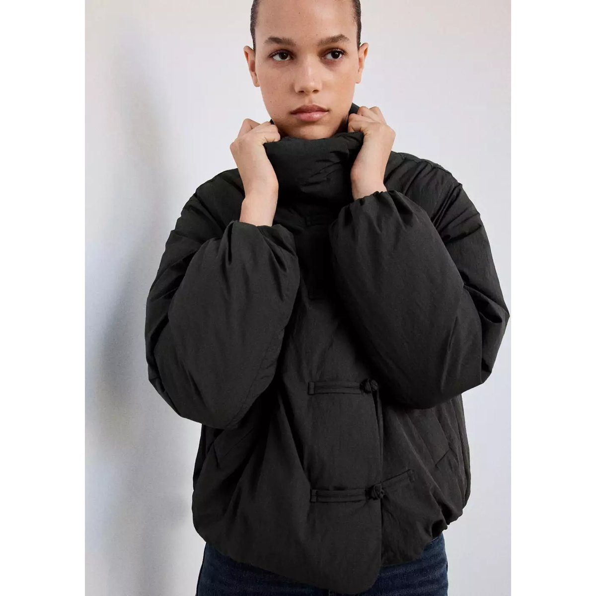 Anorak matelassé brandebourgs gris, MANGO