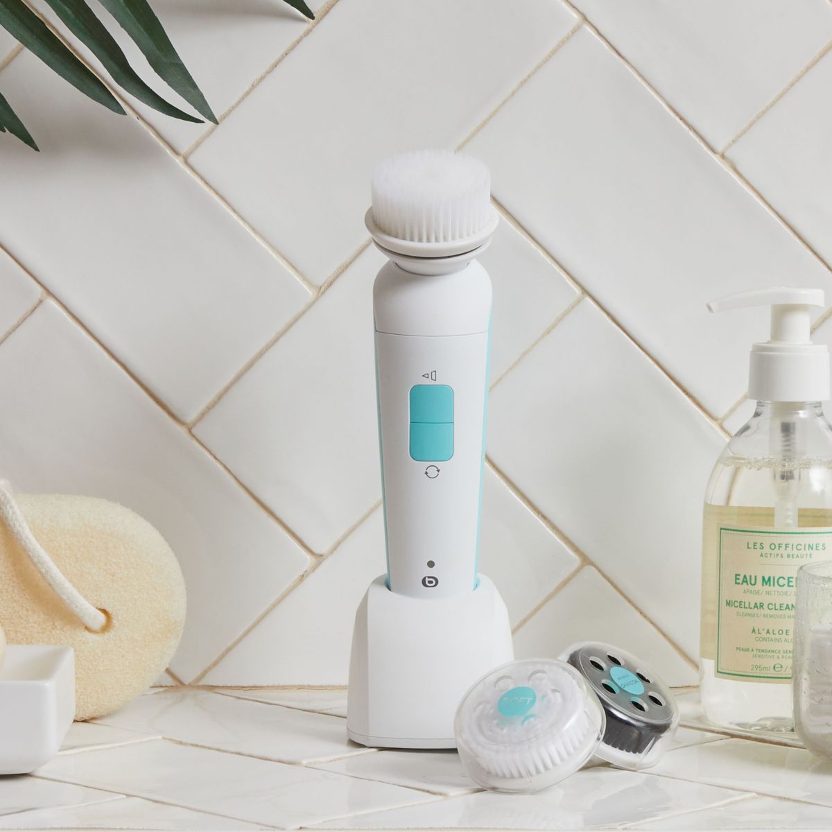 Brosse nettoyante visage EBF3 couleur unique, ESSENTIEL B