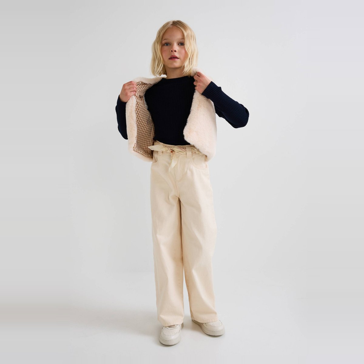 Cardigan sans manches imitation fourrure ecru, MONOPRIX
