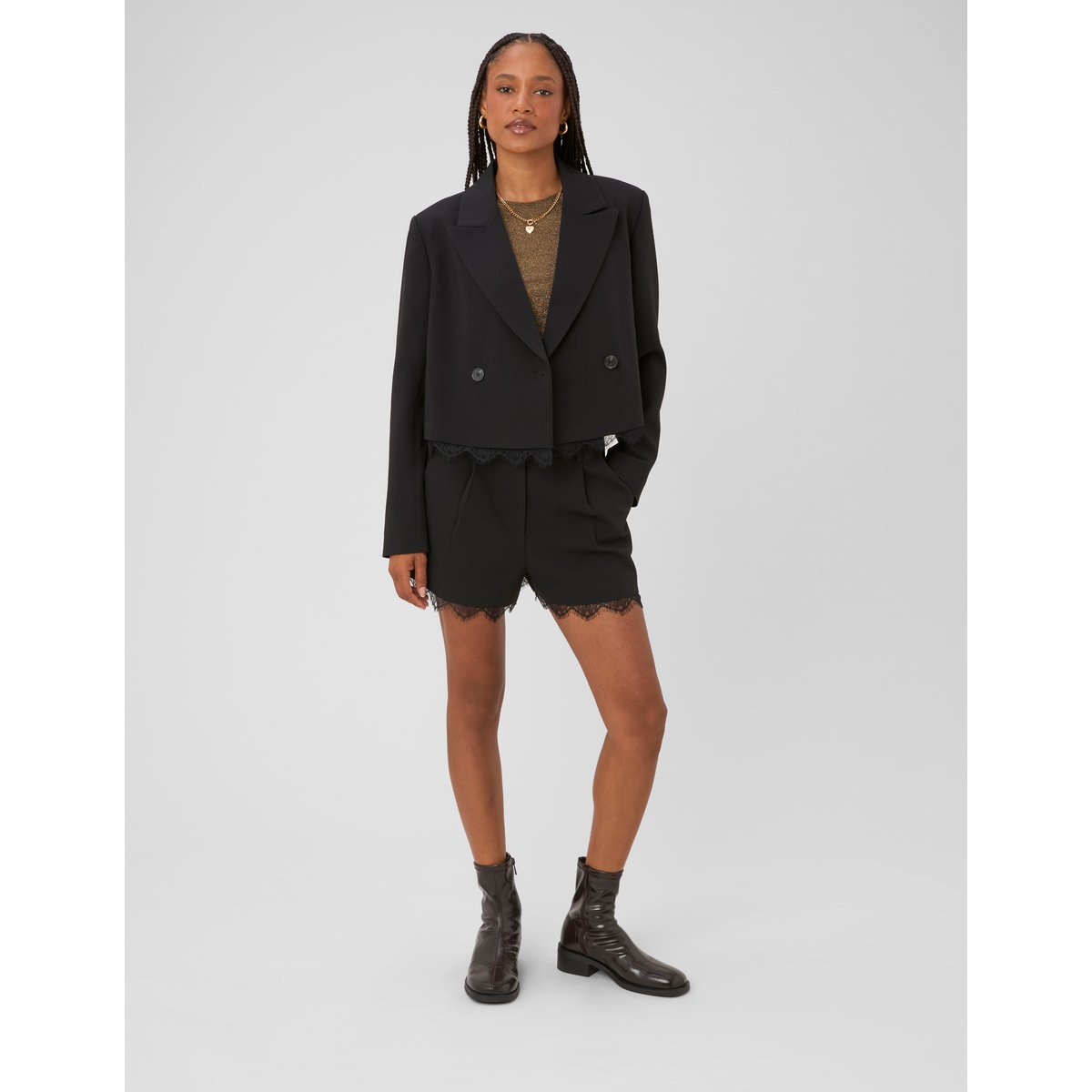 Veste tailleur courte dentelle noir, BZB