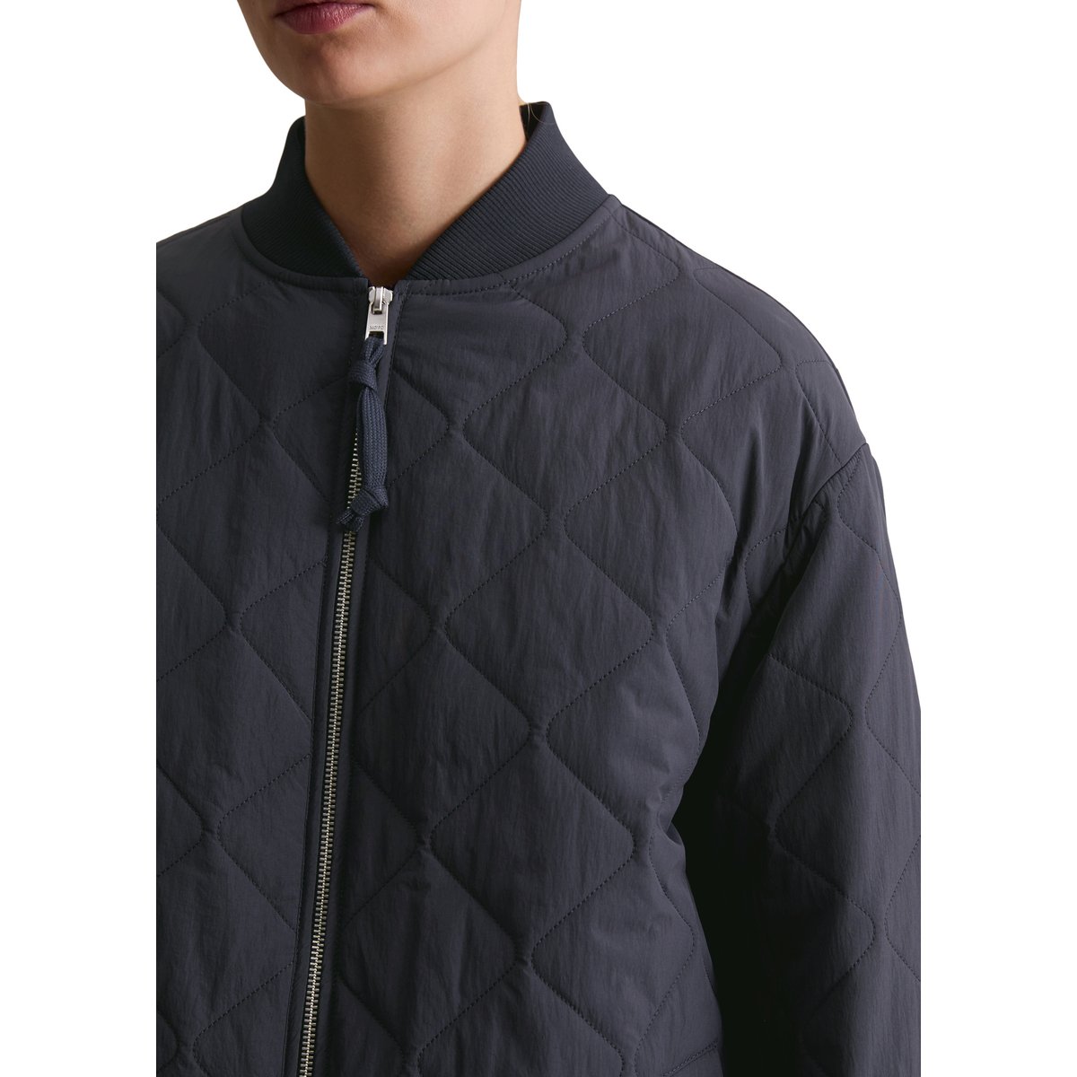 Manteau matelassé léger relaxed en nylon recyclé bleu foncé, MARC O’POLO DENIM