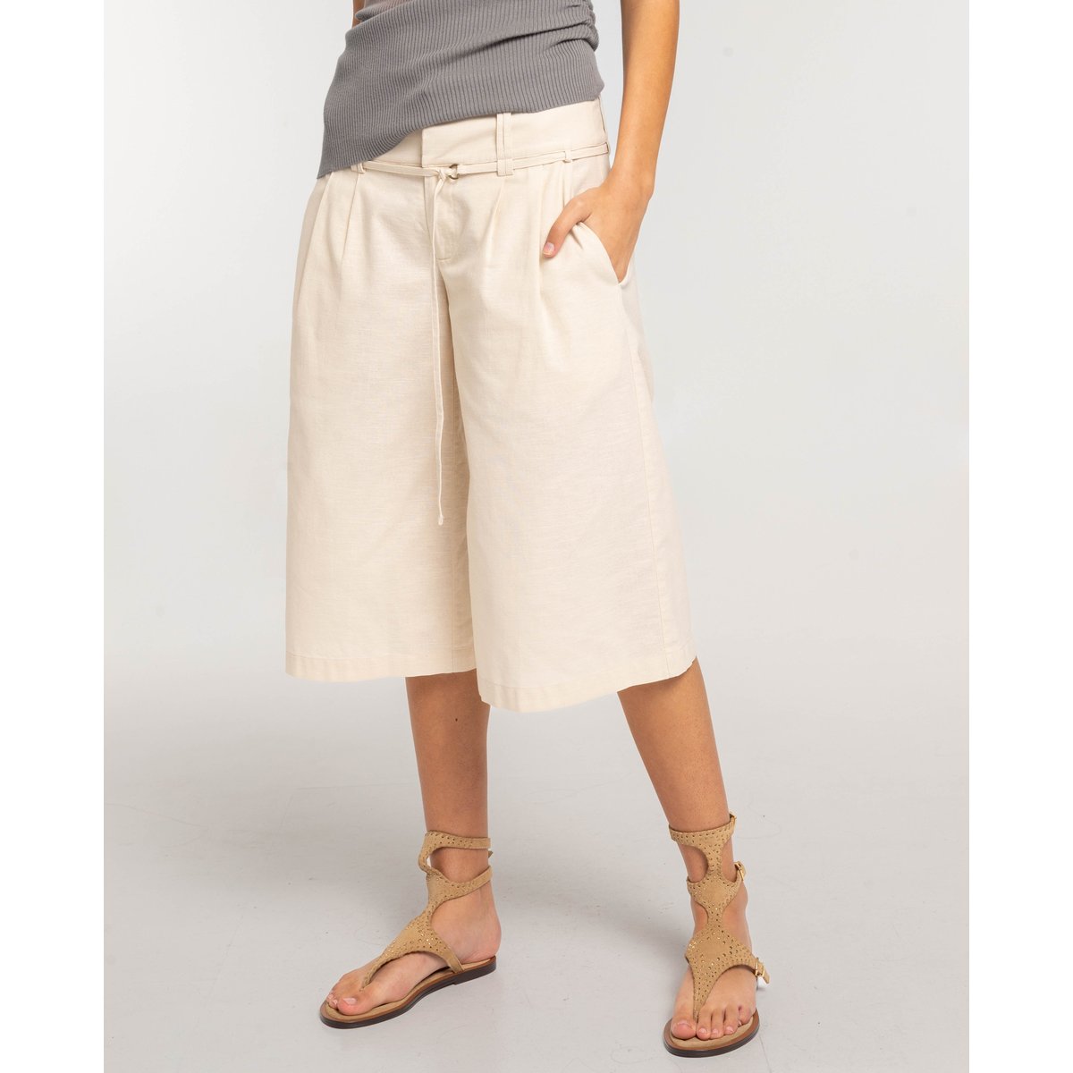 Bermuda culotte avec ceinture beige, THE-ARE