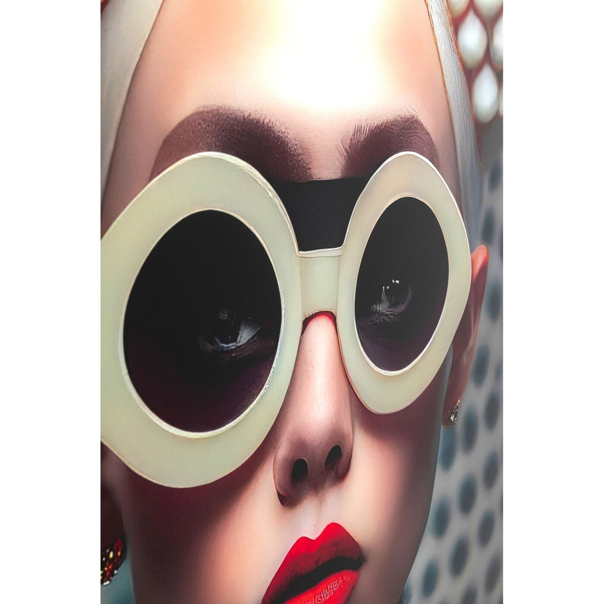 Tableau en verre femme futuriste, VIBE rouge, KARE DESIGN