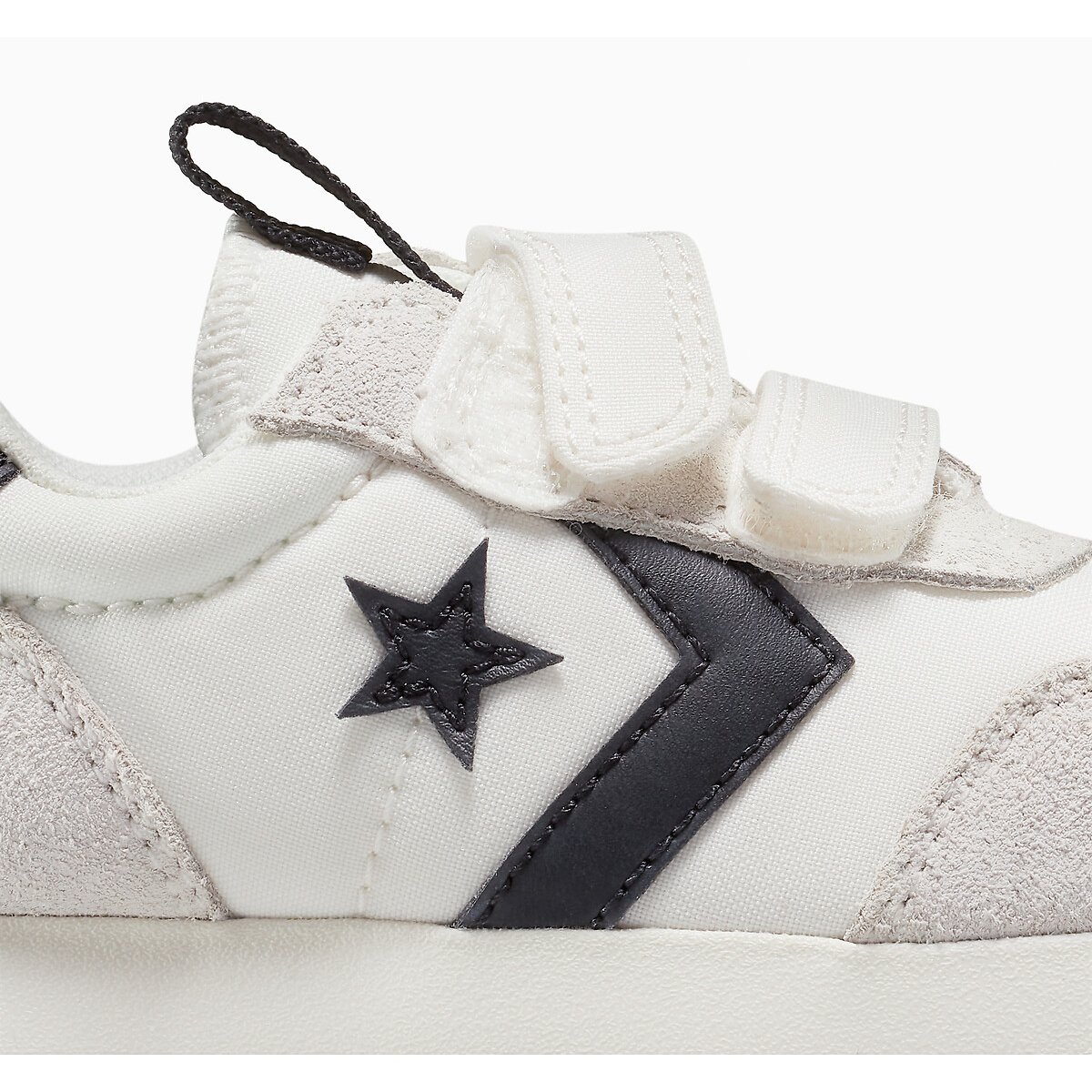 Baskets Omega Trainer Foundation blanc/noir, CONVERSE