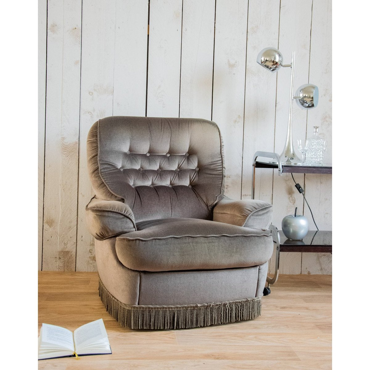 Fauteuil en velours Ernest N°643 - Bon état marron, DEBONGOUT
