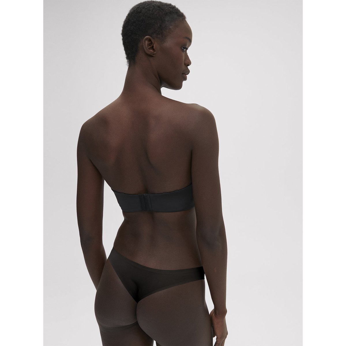 Tanga, ESSENTIEL noir, SIMONE PERELE