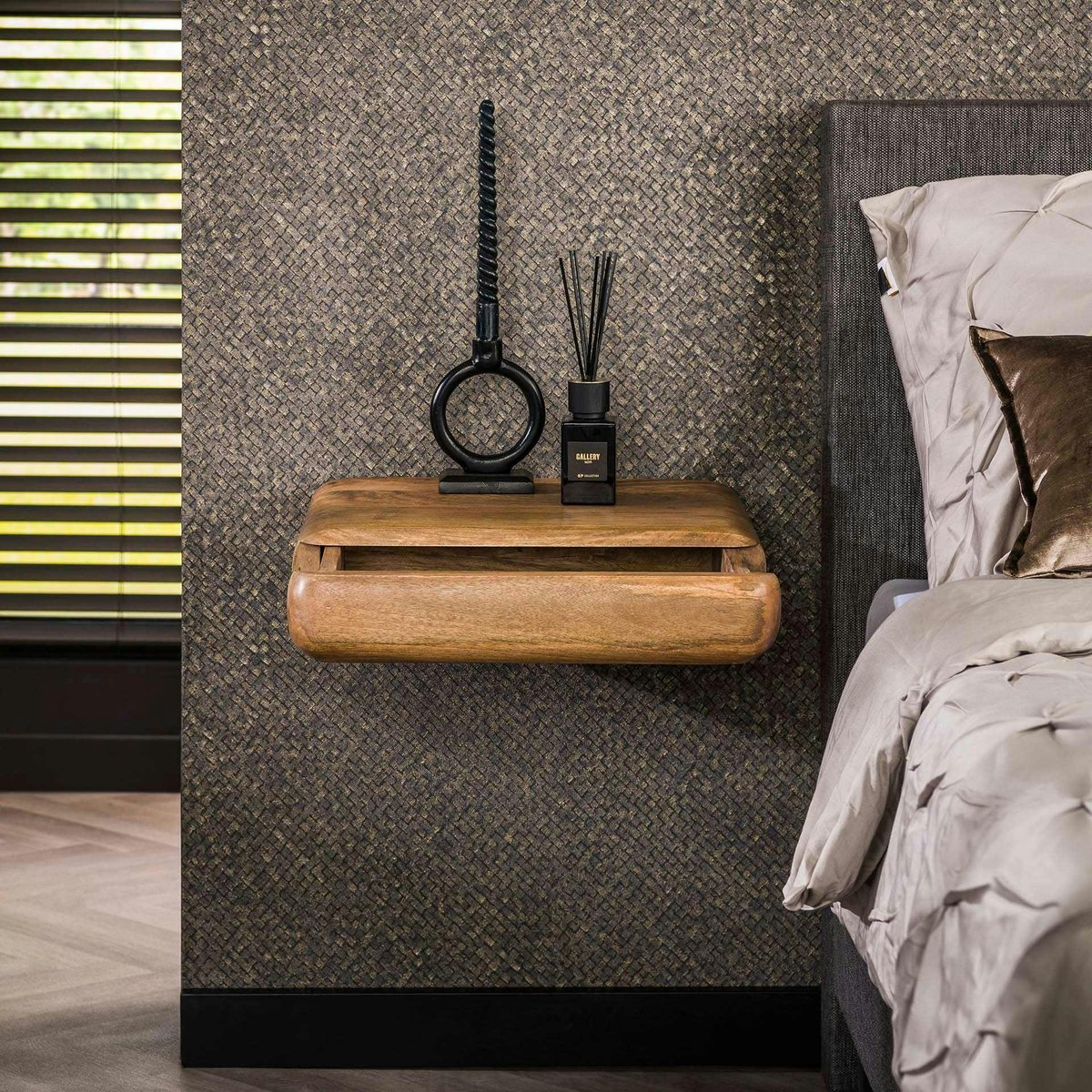 Table de nuit murale en bois de manguier DELHI bois naturel, PIER IMPORT
