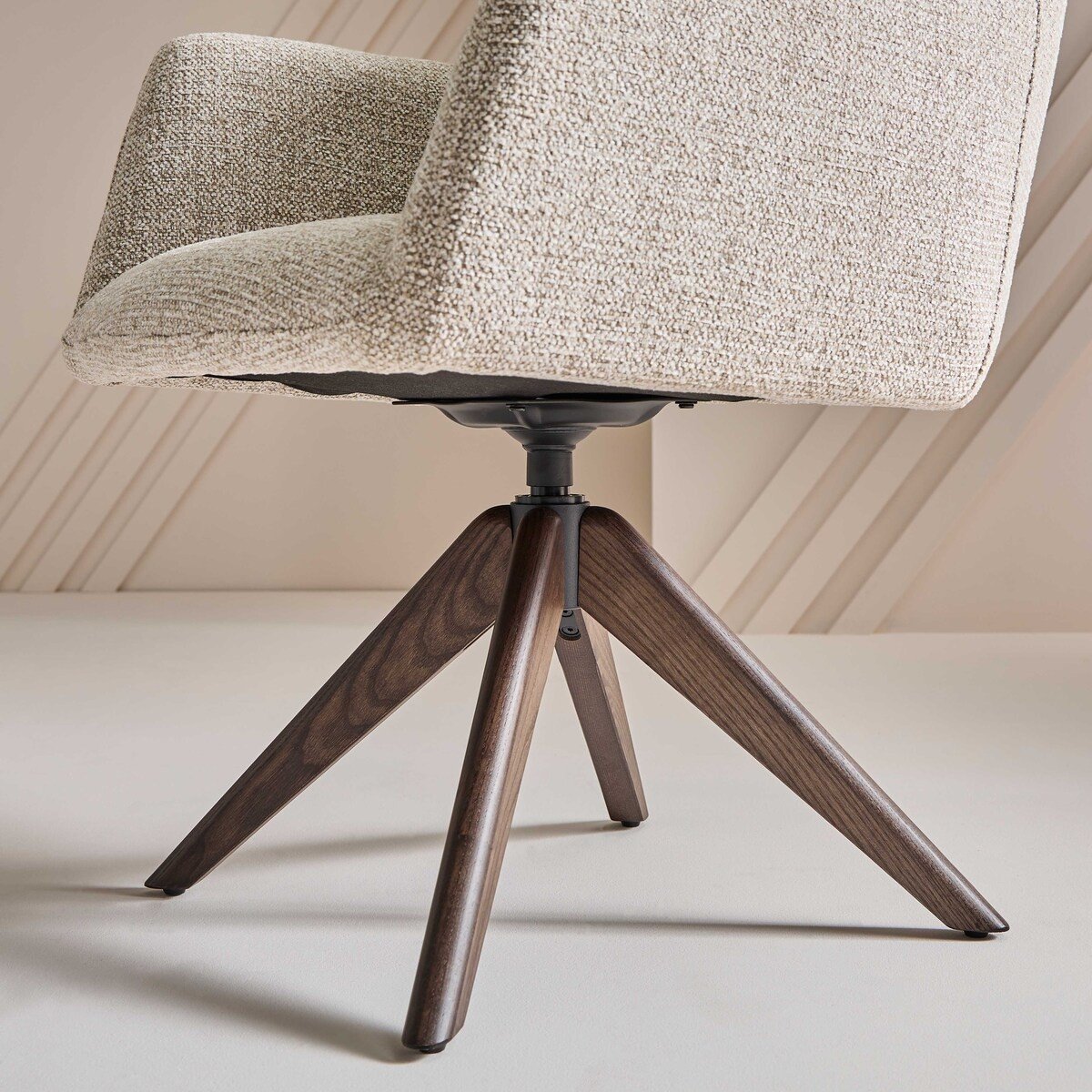 Chaise Bridge avec pieds en bois massif L61 cm - DANTE beige, SIGNATURE