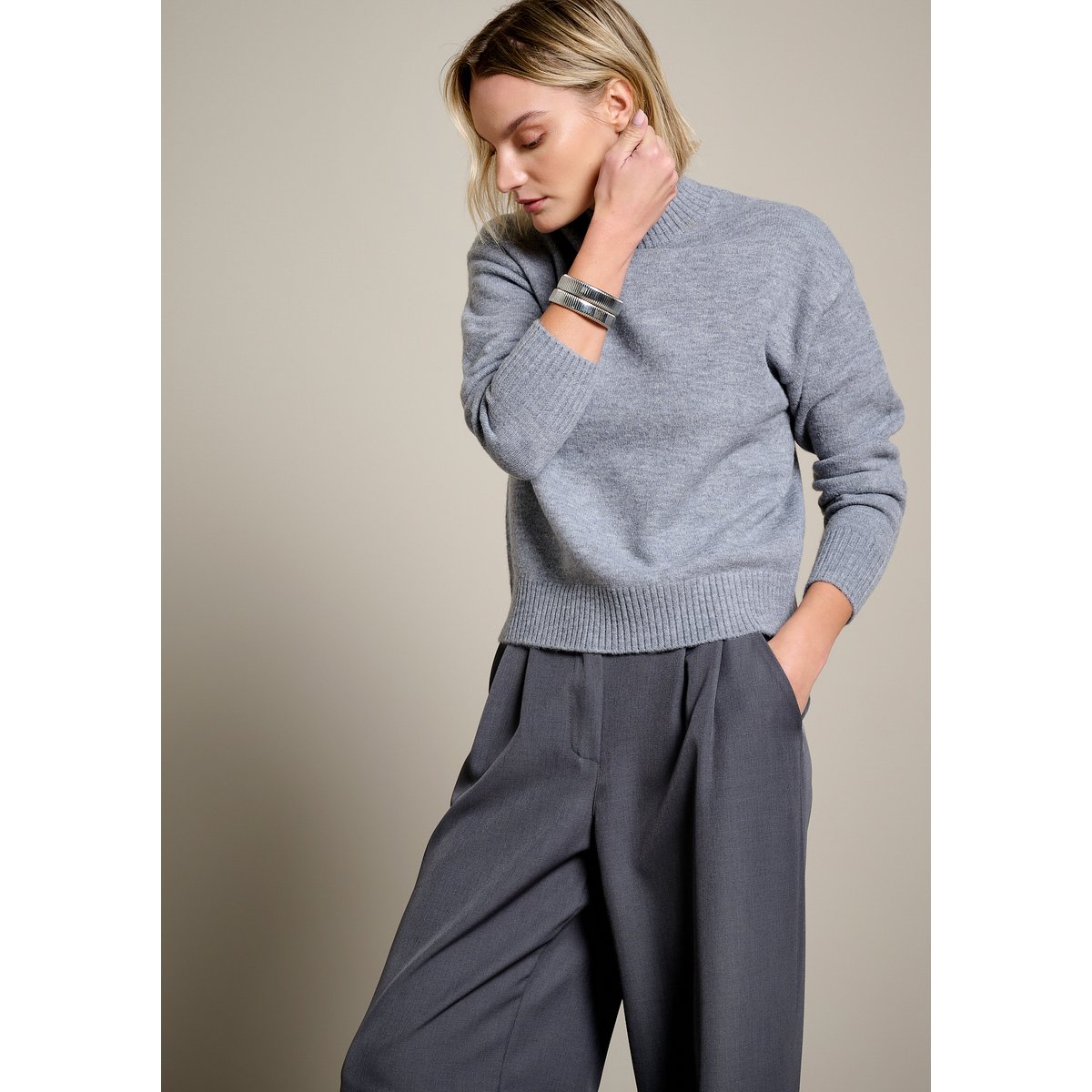 Pull col montant en maille gris, LOLALIZA