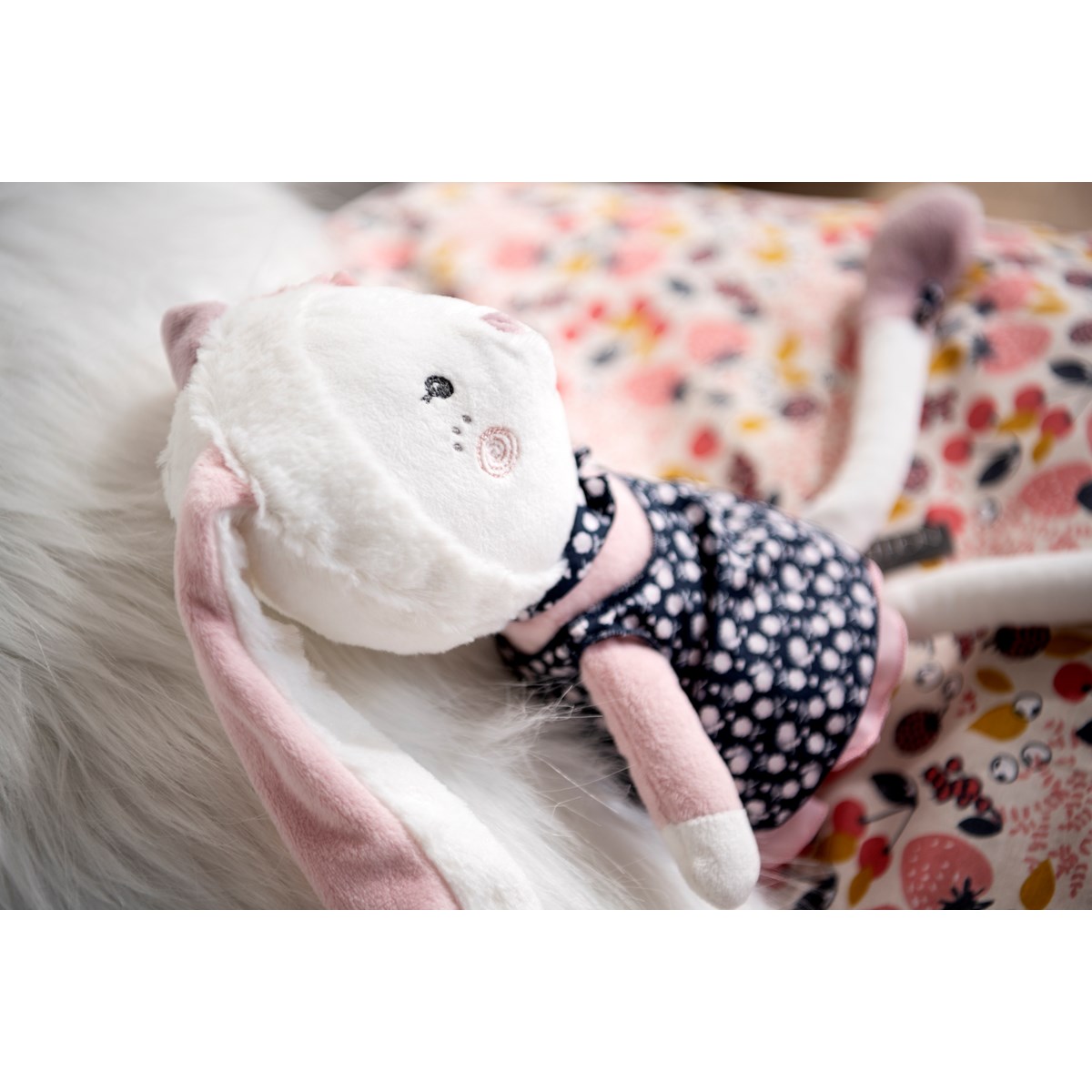 Doudou lapin grand modèle en velours blanc, SAUTHON