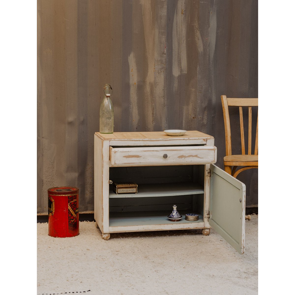Meuble d'appoint en bois blanc Gilbert N°1778 - Bon état blanc, DEBONGOUT