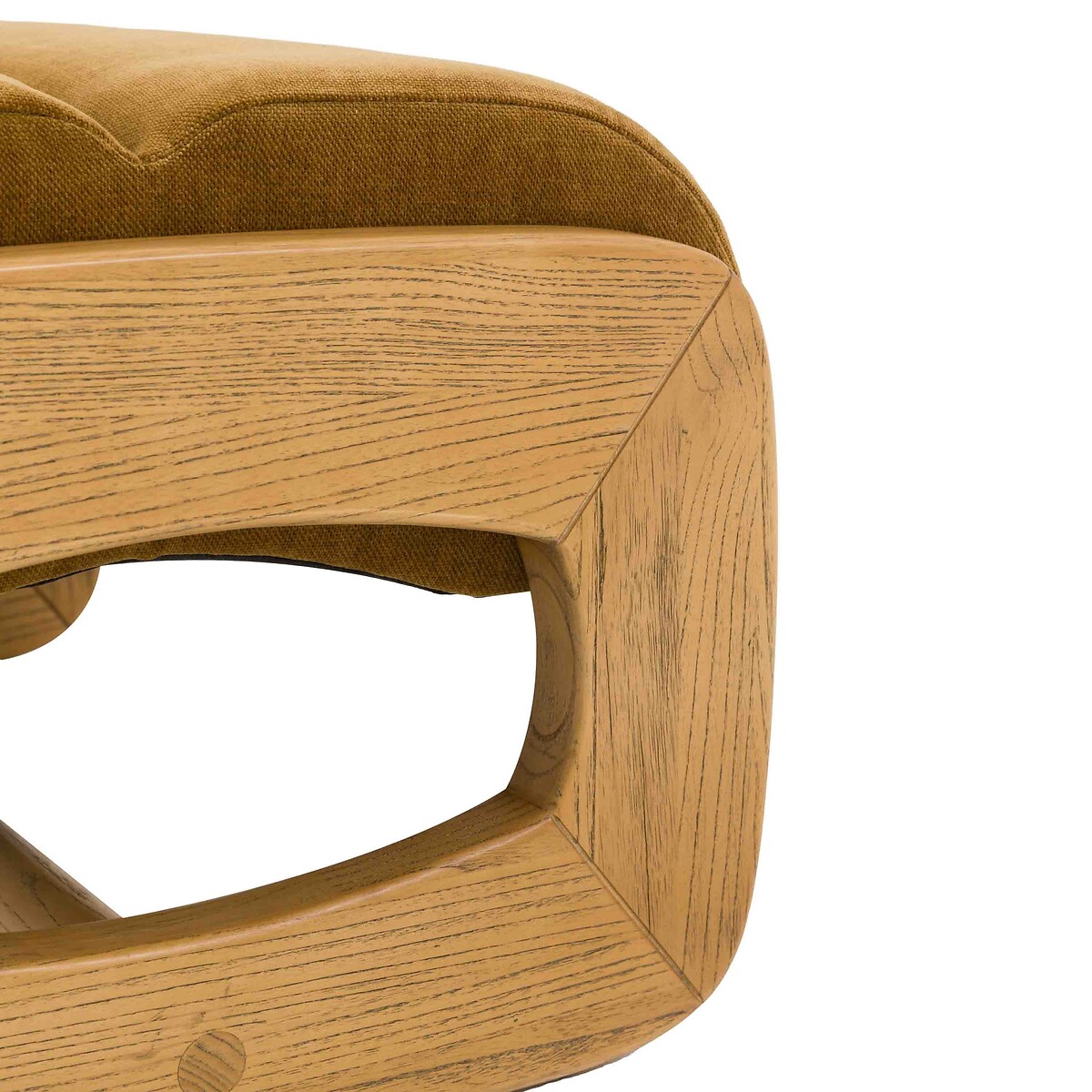 Marzo Velvet Chenille Sculptural Footstool golden, ÉDITÉ