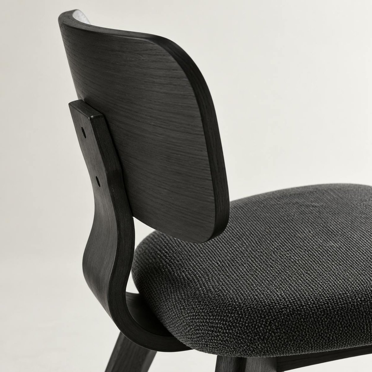 Chaise design moderne en bois (lot de 2) ORBE noir, PIER IMPORT