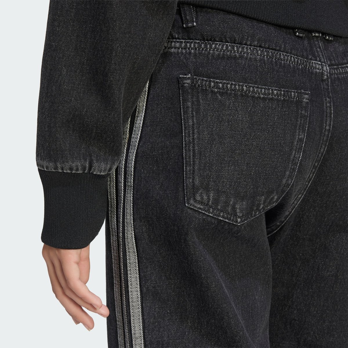 Pantalon Droit Denim Taille Mi-Haute Firebird Pantalon Droit Denim Taille Mi-Haute Firebird true black denim, adidas Originals