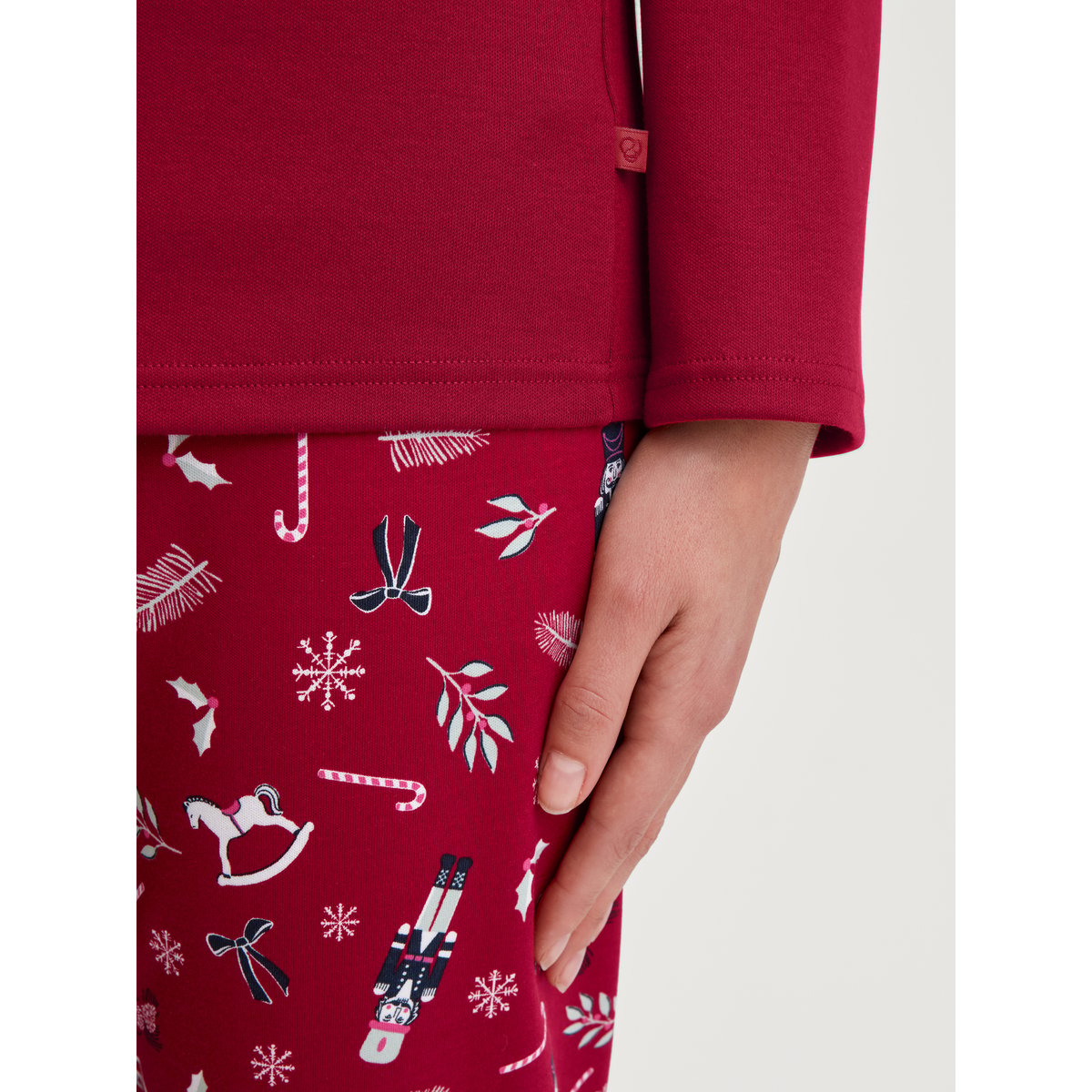 Pyjama manches longues Coton FAMILY & FRIENDS deep rouge, CALIDA