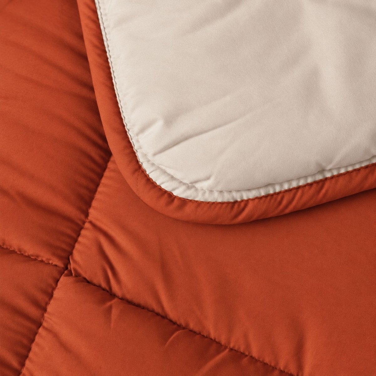 Couette chaude microfibre bicolore 400 gr/m2 orange, TOISON D OR