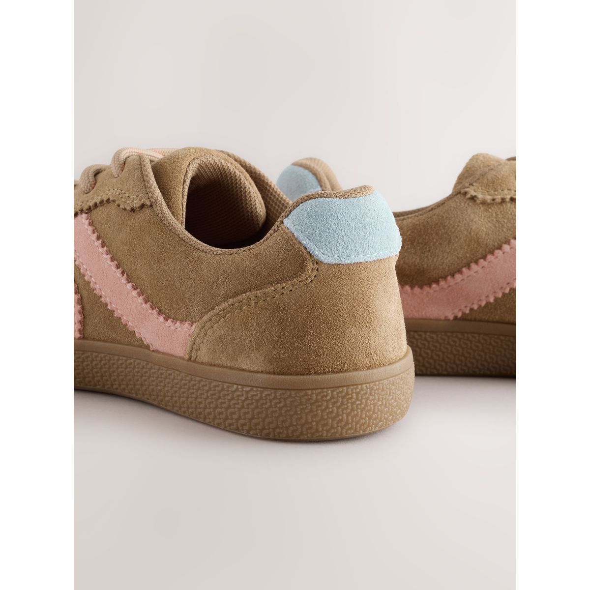 Baskets style rétro beige/rose, NEXT