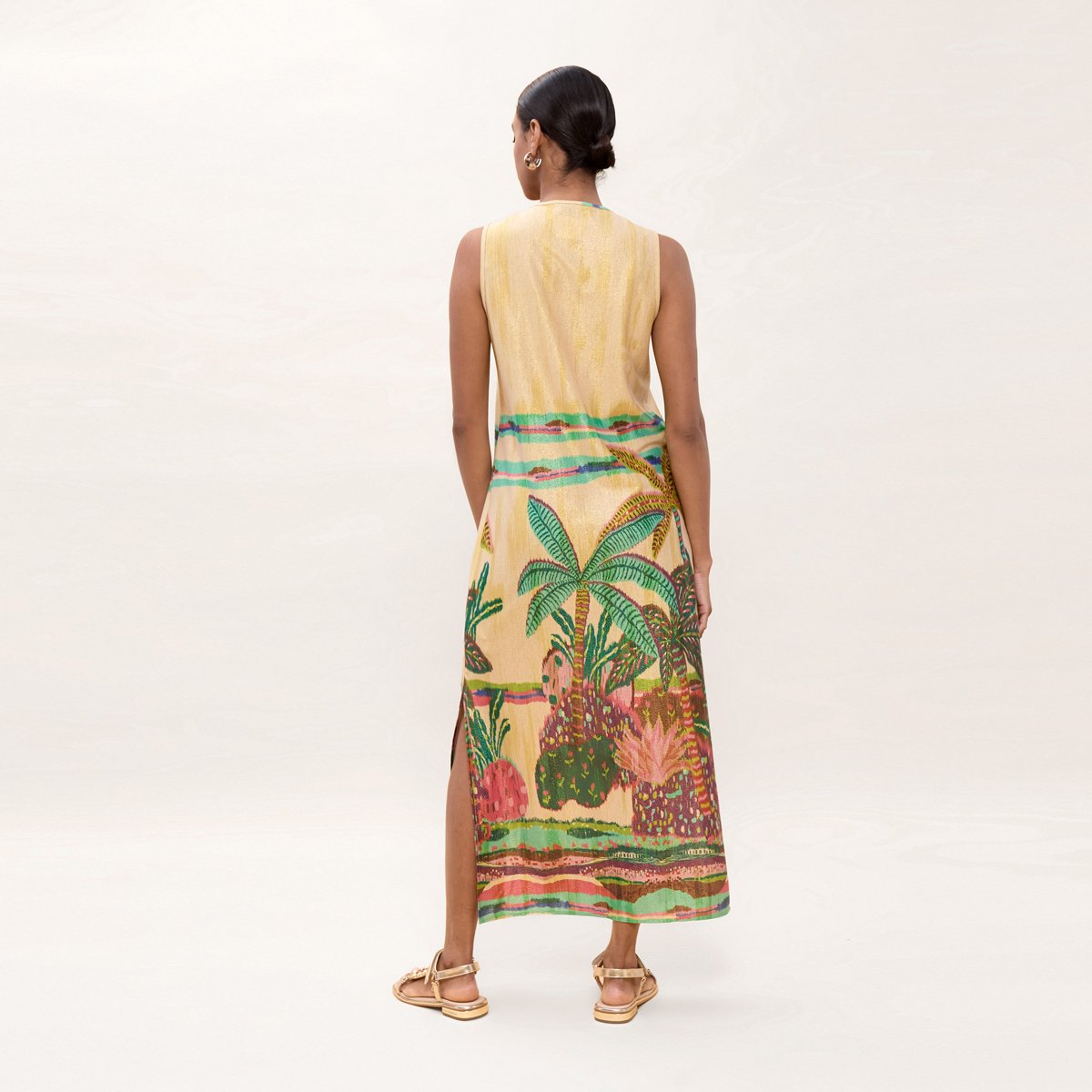 Robe longue imprimée sans manches légèrement pailletée beige, LOLA CASADEMUNT