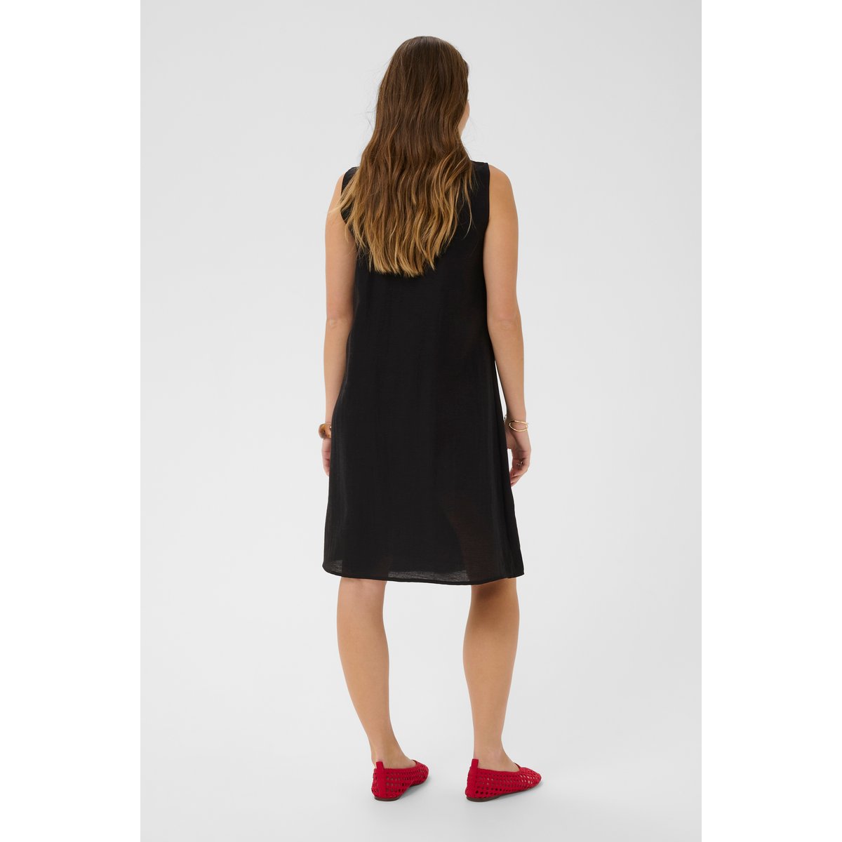 Robe noir pitch black, CREAM