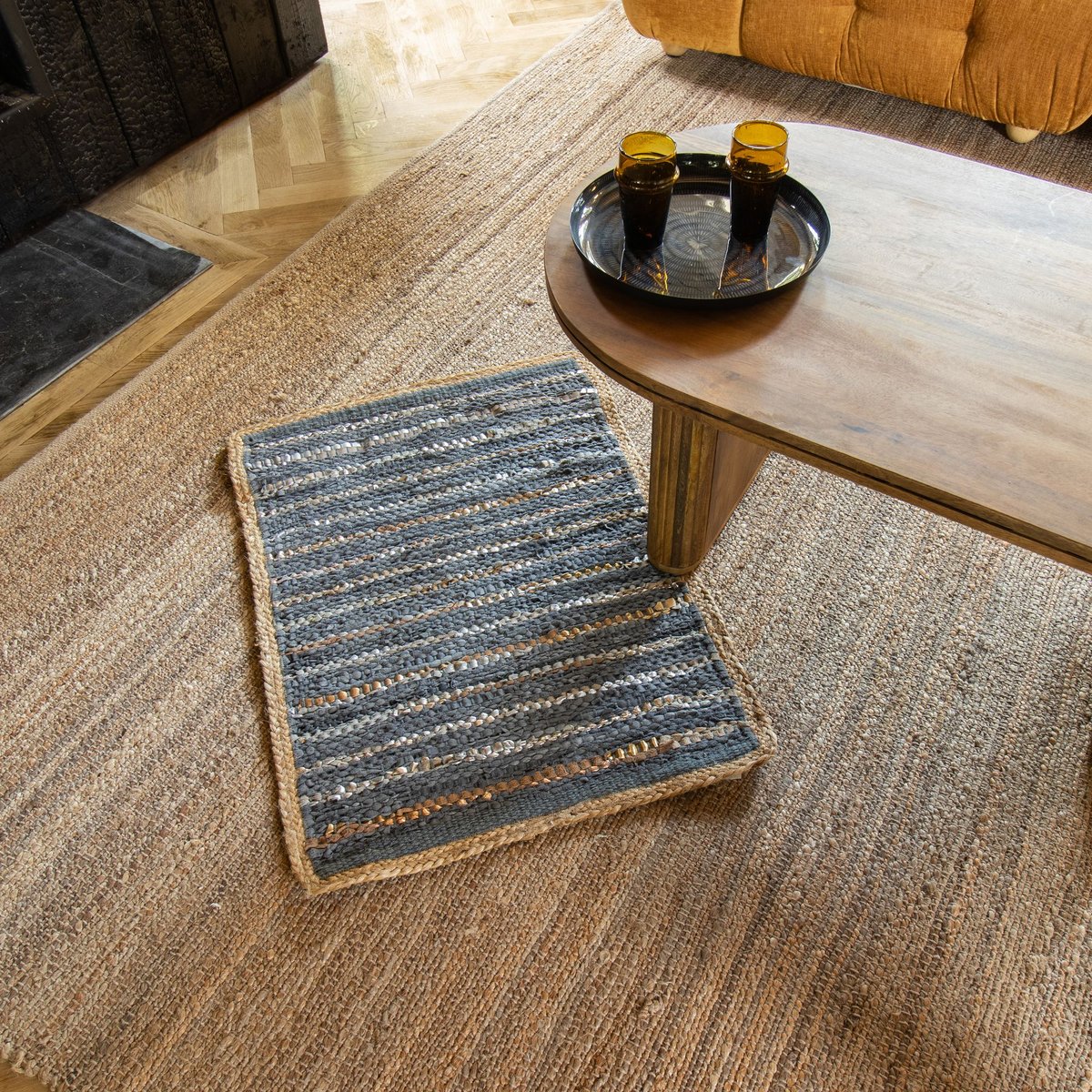Tapis en cuir, jute et coton bleu, NOW'S HOME